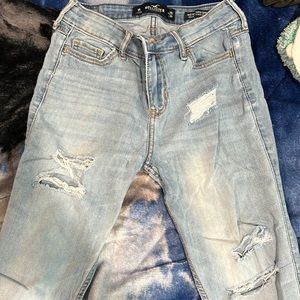 Hollis get mid-rise super skinny light blue Jean